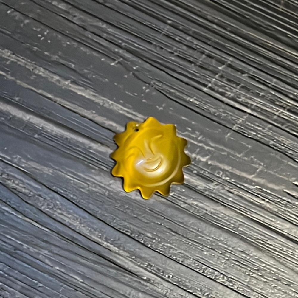 Smiling Sun Pendant 🌞
